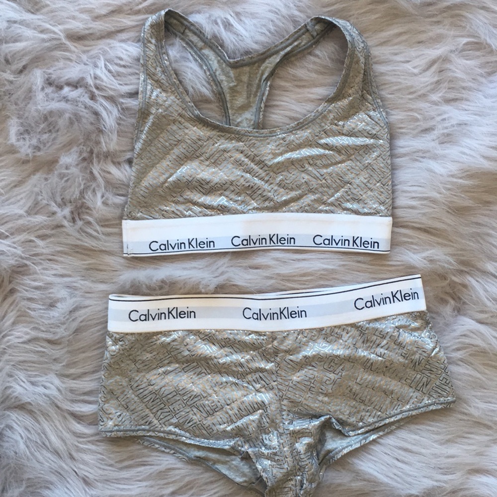 New‼️Calvin Klein Bralette & Boy Shorts Set